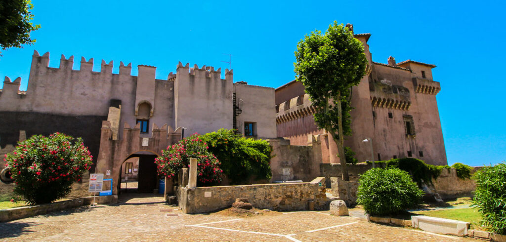 | #DINTORNIDELLATUSCIA | Il Castello di Santa Severa - SANTA MARINELLA