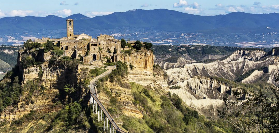 | #BELLEZZEDELLATUSCIA | La città che muore - CIVITA DI BAGNOREGIO