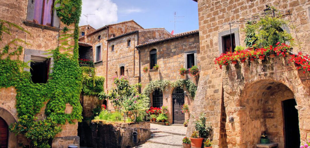 | #BELLEZZEDELLATUSCIA | La città che muore - CIVITA DI BAGNOREGIO