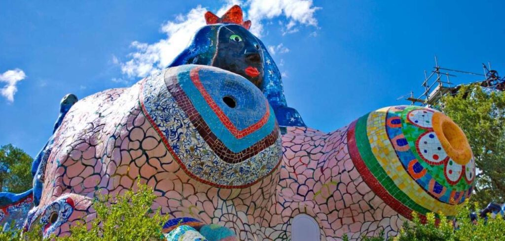 | #DINTORNIDELLATUSCIA |    Il Giardino dei Tarocchi - CAPALBIO