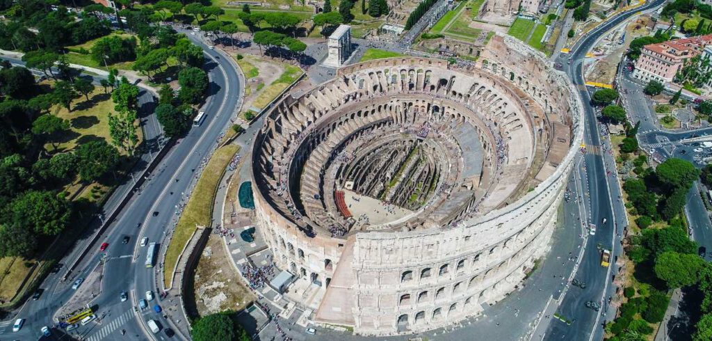 | #DINTORNIDELLATUSCIA | Il Colosseo - ROMA