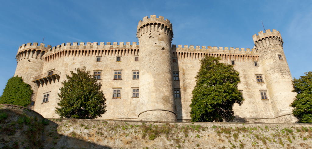 | #DINTORNIDELLATUSCIA | Il Castello di Bracciano - BRACCIANO